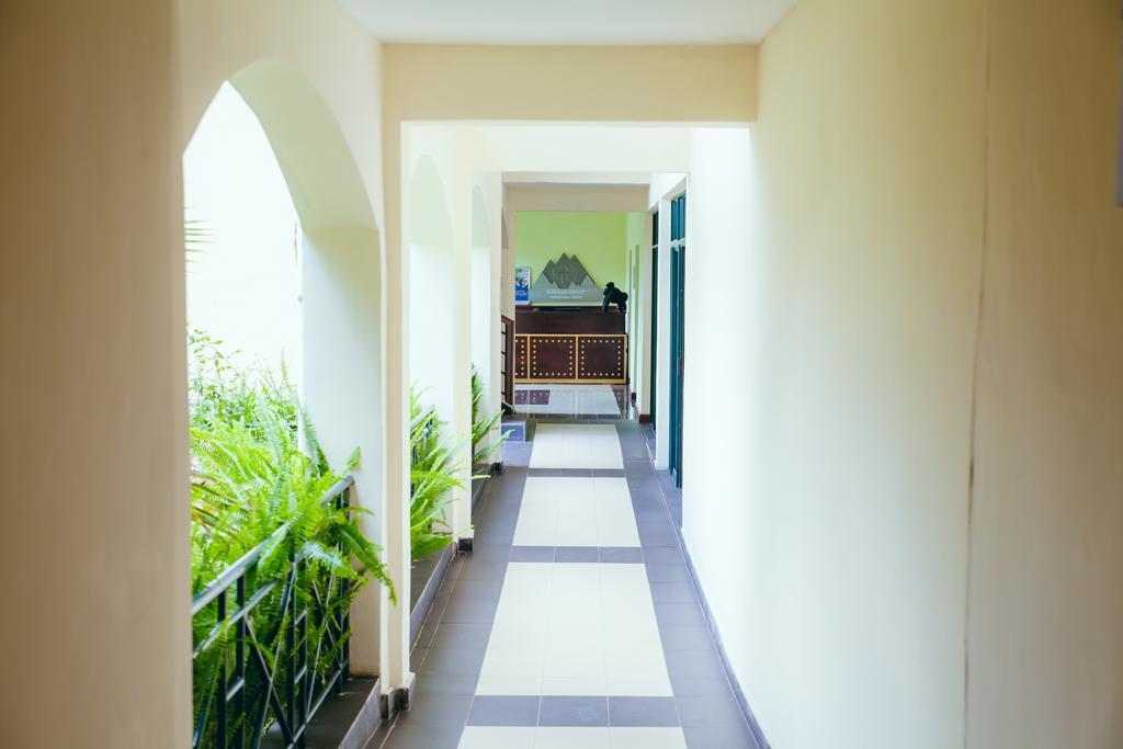 Gorillas Volcanoes Hotel ルヘンゲリ エクステリア 写真