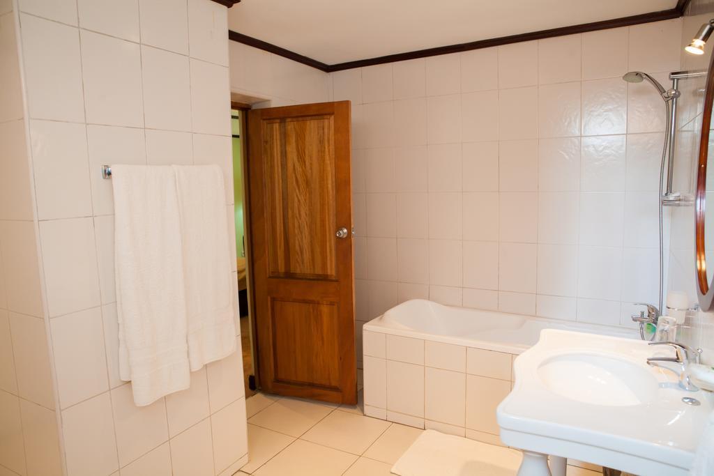 Gorillas Volcanoes Hotel ルヘンゲリ 部屋 写真