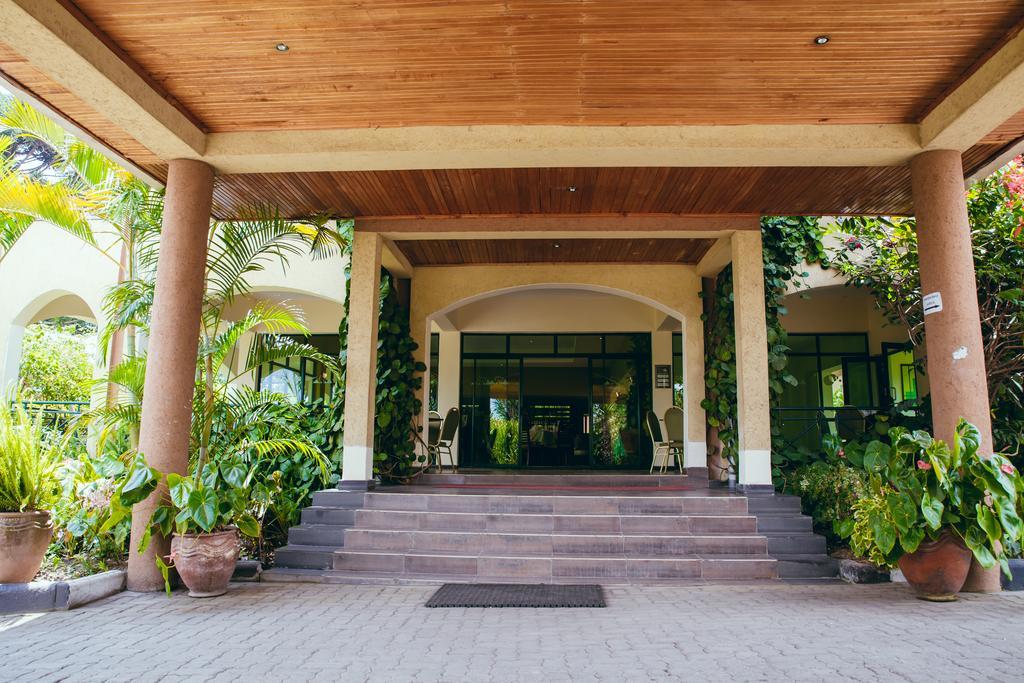 Gorillas Volcanoes Hotel ルヘンゲリ エクステリア 写真