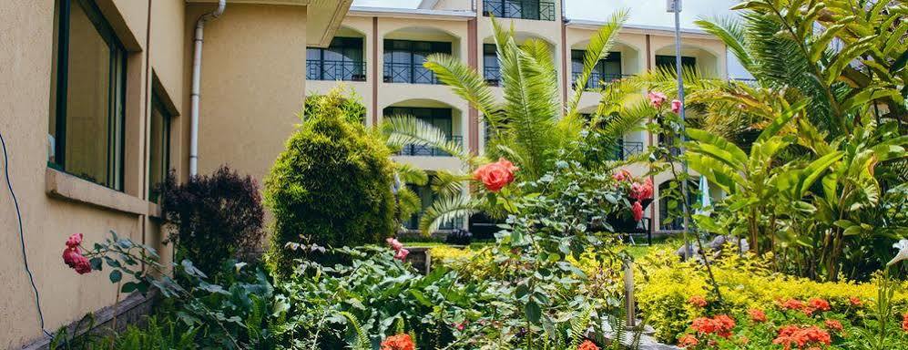 Gorillas Volcanoes Hotel ルヘンゲリ エクステリア 写真